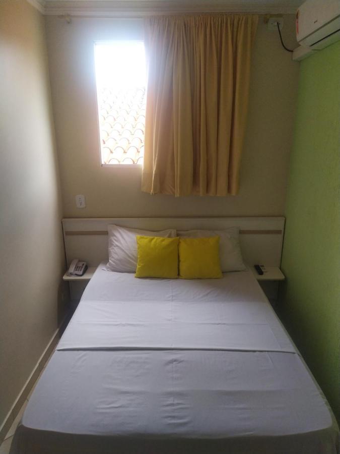 Hotel Dayse Santana de Parnaiba Ruang foto